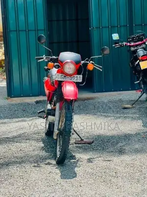 Honda XLR 2000
