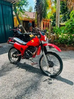 Honda XLR 2000