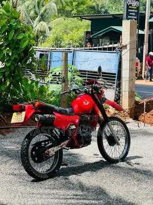 Honda XLR 2000