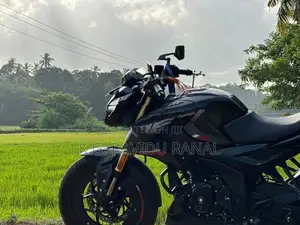 Bajaj Pulsar N160 2025