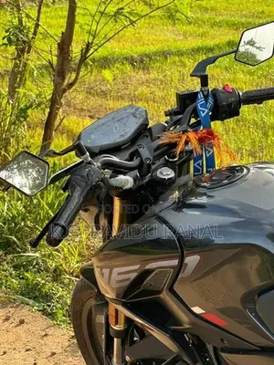 Bajaj Pulsar N160 2025