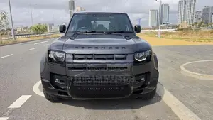 Land Rover Defender P400 2025