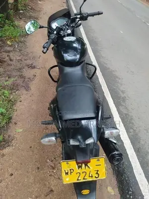 Bajaj Pulsar 180 2011