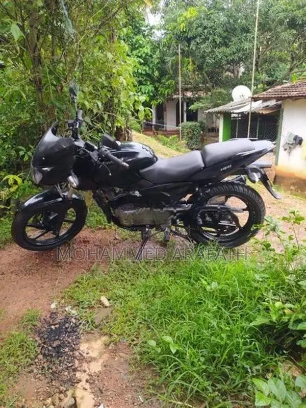 Bajaj Pulsar 180 2011