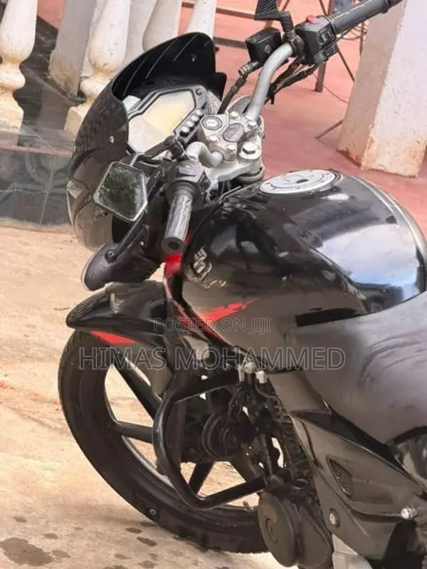 Bajaj Pulsar 200 2009