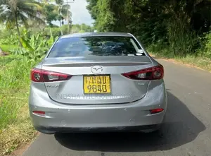 Mazda Axela 2014