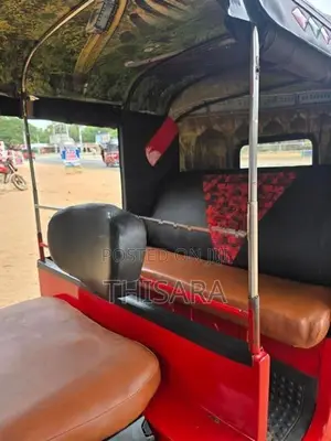 Bajaj RE 4stok 2015