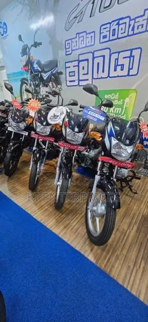Bajaj CT100 2026