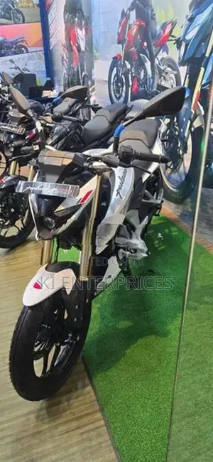 Bajaj Pulsar N160 Premium 2026