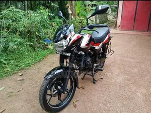Bajaj Discover 125 2025