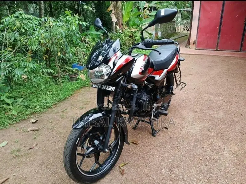 Bajaj Discover 125 2025