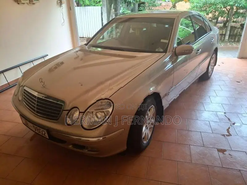 Mercedes Benz E200 2004