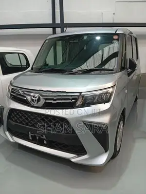 Toyota Roomy x 2023