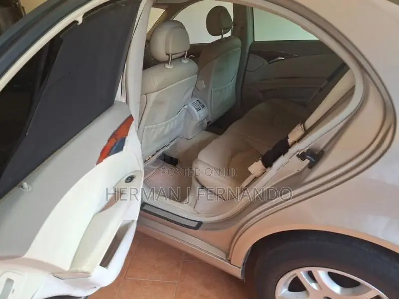Mercedes Benz E200 2004