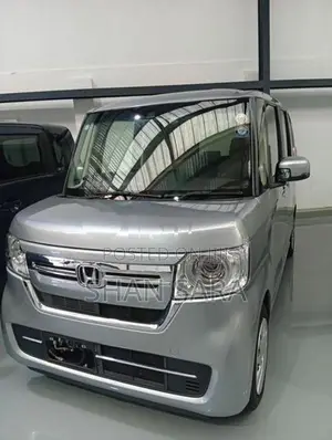 Honda N-Box G 2024