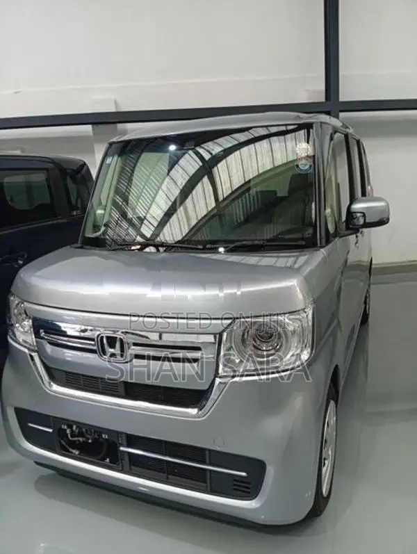Honda N-Box G 2024