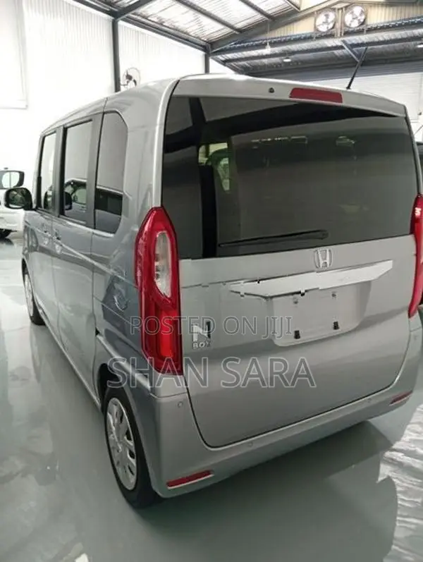 Honda N-Box G 2024