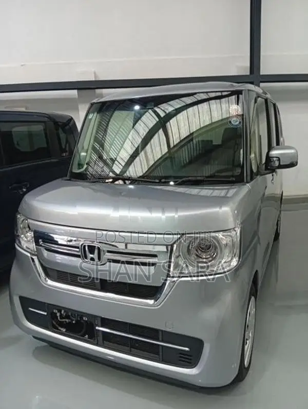 Honda N-Box G 2024