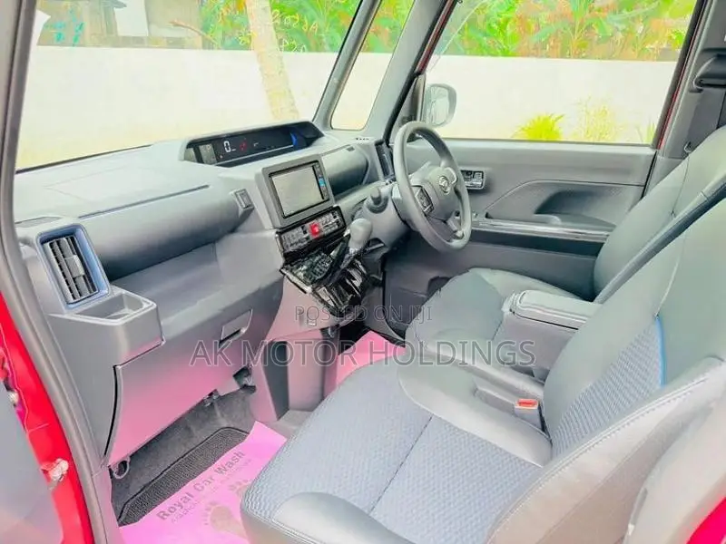 Daihatsu Tanto Custom X 2025