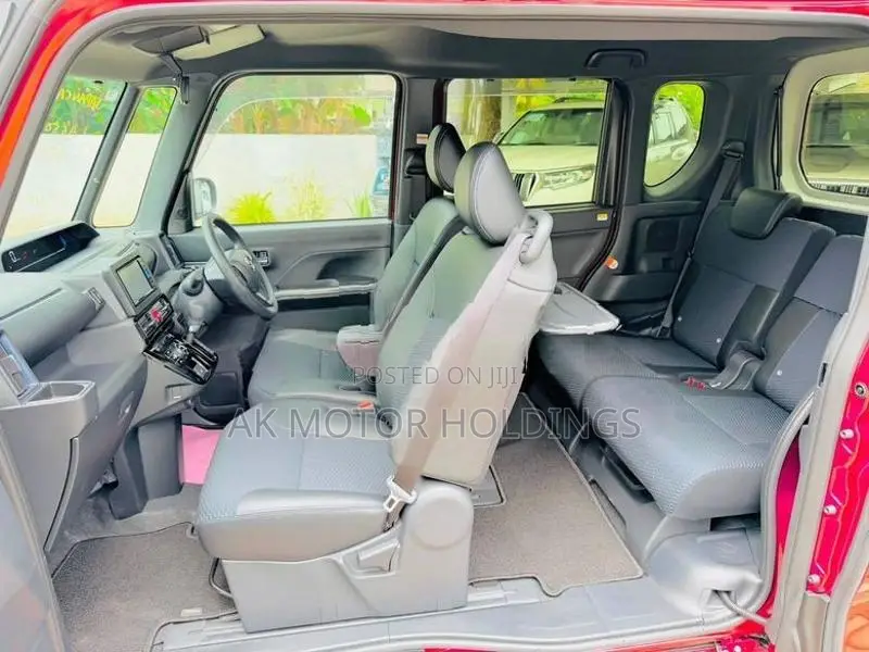 Daihatsu Tanto Custom X 2025