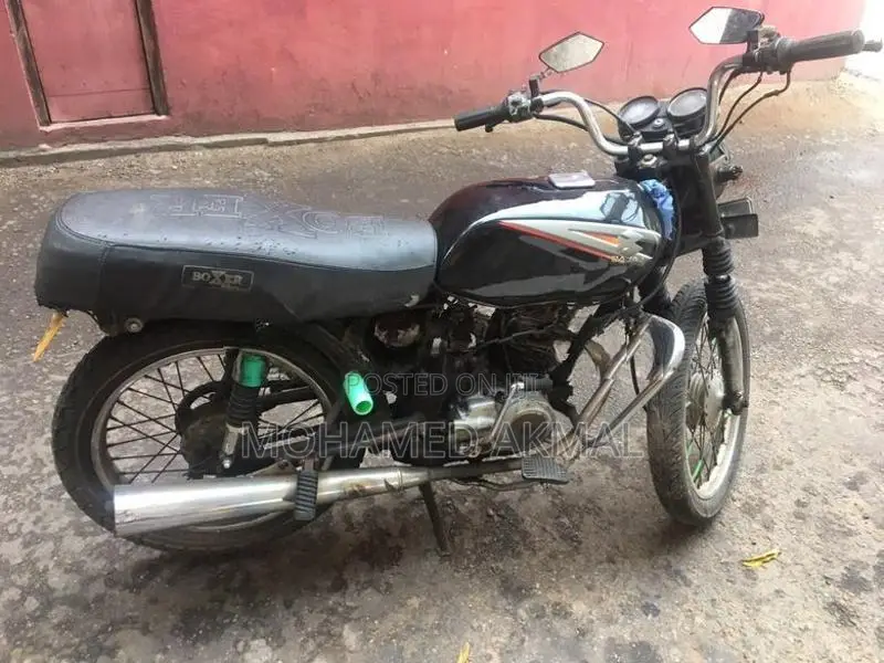 Bajaj Boxer 2005