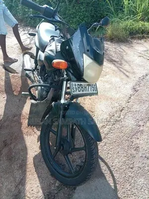 Bajaj Platina 100 2015