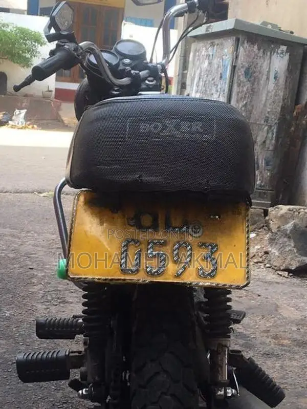 Bajaj Boxer 2005