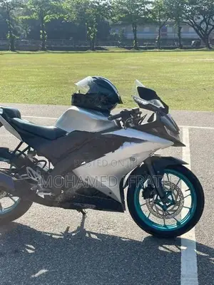 Yamaha R15 V3 Sports 2019