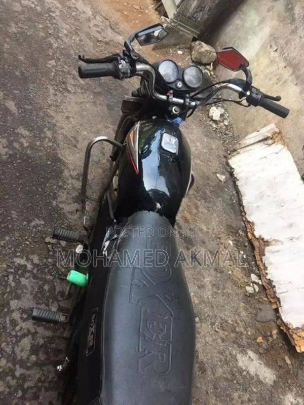 Bajaj Boxer 2005