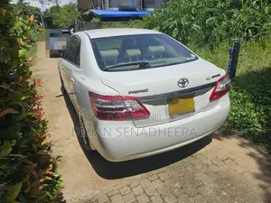 Toyota Premio G Superior 2013