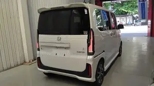 Honda N-Box Custom 2023
