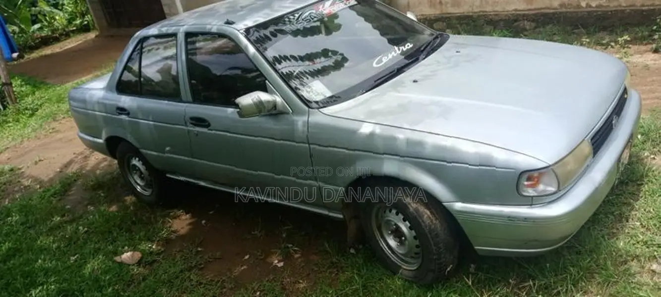 Nissan Sunny 1993
