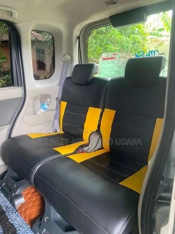 Daihatsu Tanto 2015