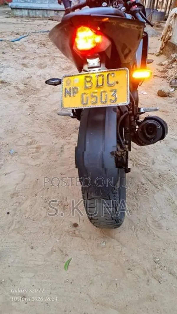 Yamaha R15 V2 2014