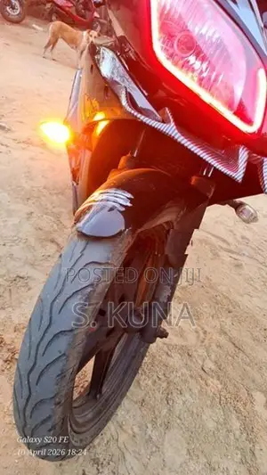 Yamaha R15 V2 2014