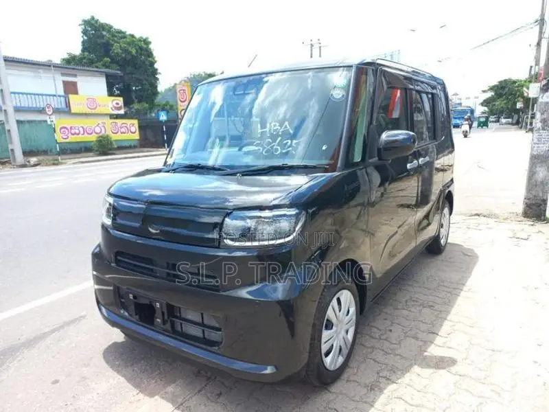 Daihatsu Tanto Single Power Door 2024