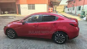 Mazda 2 Skyactive 2015