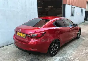 Mazda 2 Skyactive 2015