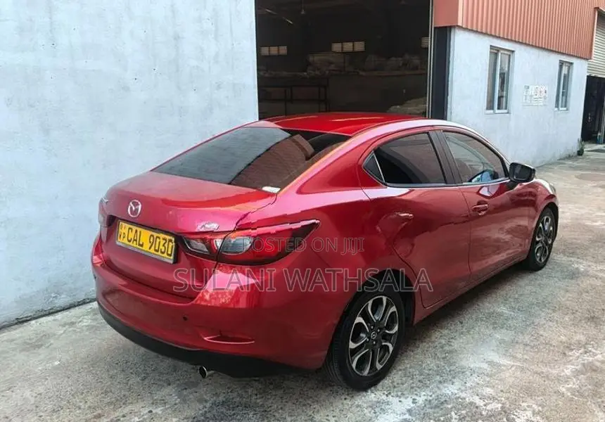 Mazda 2 Skyactive 2015