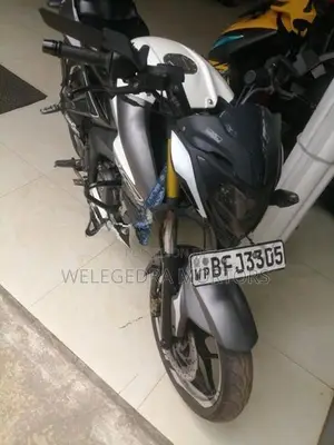 Bajaj Pulsar NS200 2017