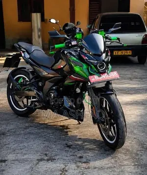Bajaj Pulsar N160 2025