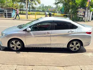 Honda Grace EX Package 2016