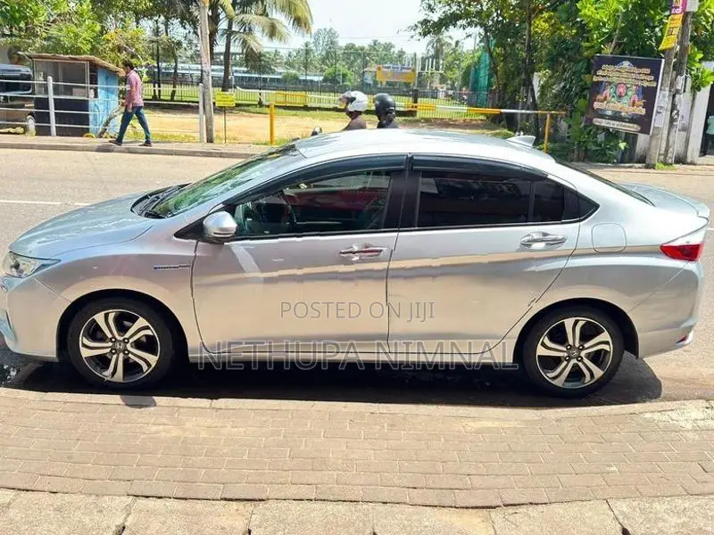 Honda Grace EX Package 2016