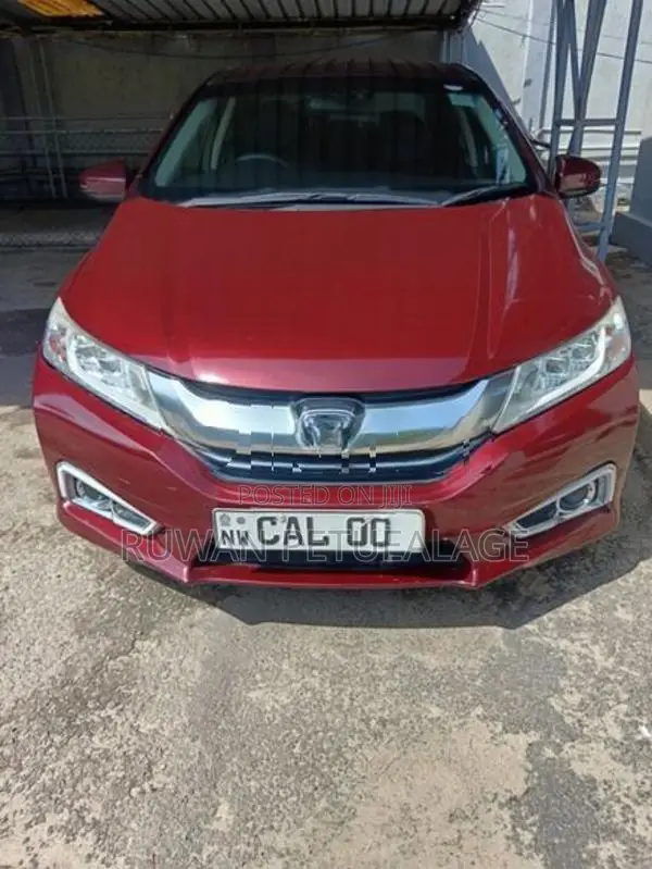 Honda Grace 2015