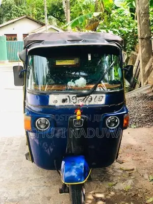 Bajaj RE 2012
