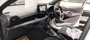 Toyota Yaris G, LED 4 WAY CAM 2026