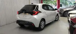 Toyota Yaris G, LED 4 WAY CAM 2026