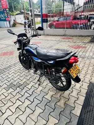 Bajaj Platina 2015