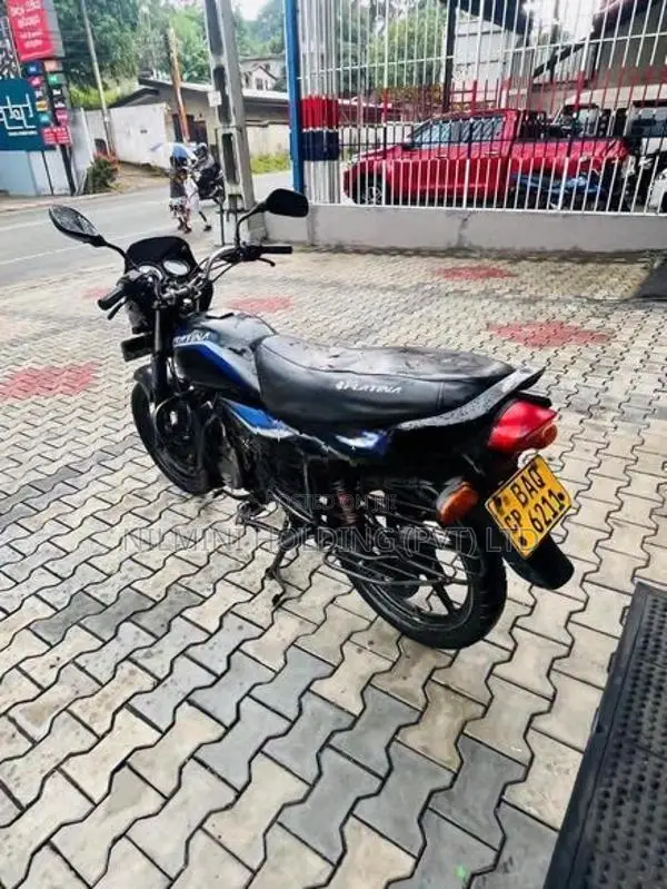 Bajaj Platina 2015