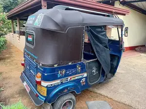 Bajaj RE 2003